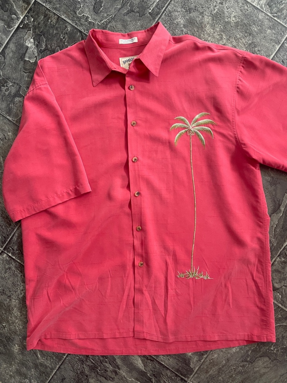 BAMBOO CAY Coral Short-Sleeve Palm Embroidered Resortwear Lightweight Shirt